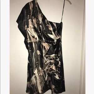 SOLD - Jessica Simpson One Sleeve Party Dress 🎉